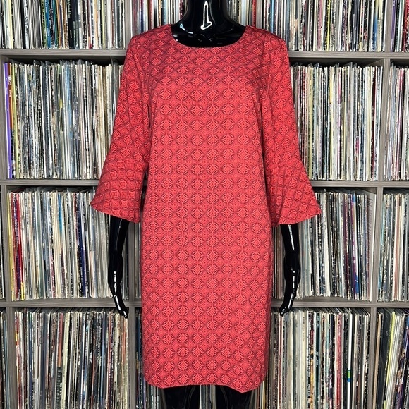 NWT Banana Republic Printed Dress in Red and Black Mandala Print Size Small - Picture 2 of 6